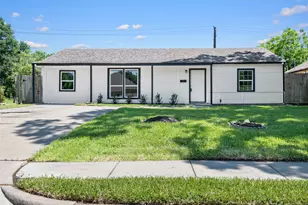 6119 Beekman Rd, Houston, TX 77021 - Photo 1