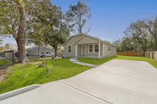 5824 Glen Lee Dr, Houston, TX 77396 - Photo 2