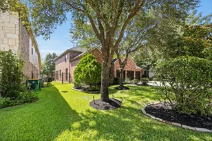 35 Woodmoor Pl, Magnolia, TX 77354 - Photo 4