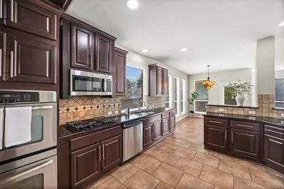 35 Woodmoor Place, Magnolia, TX 77354 - Photo 12