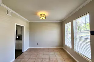 2412 N Mission Cir, Friendswood, TX 77546 - Photo 4
