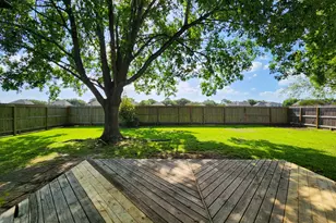 2412 N Mission Cir, Friendswood, TX 77546 - Photo 30