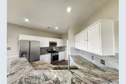 2412 N Mission Circle, Friendswood, TX 77546 - Photo 8