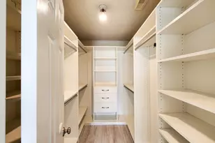 2412 N Mission Cir, Friendswood, TX 77546 - Photo 28