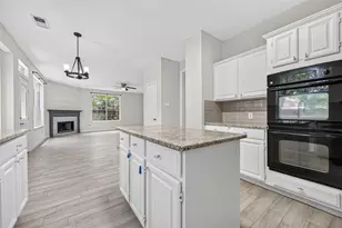 11 Ginger Bay Pl, The Woodlands, TX 77382 - Photo 12