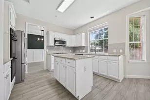11 Ginger Bay Pl, The Woodlands, TX 77382 - Photo 8