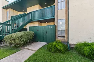 1516 Bay Area Blvd, Houston, TX 77058 - Photo 2