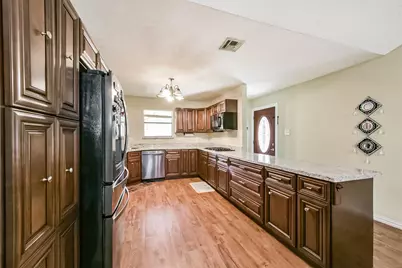 10410 Sagestar Lane, Houston, TX 77089 - Photo 2