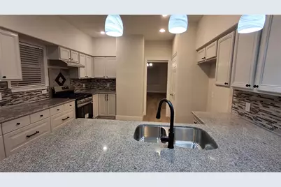6887 Turtlewood Drive, Houston, TX 77072 - Photo 18