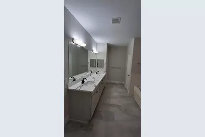 6887 Turtlewood Drive, Houston, TX 77072 - Photo 26