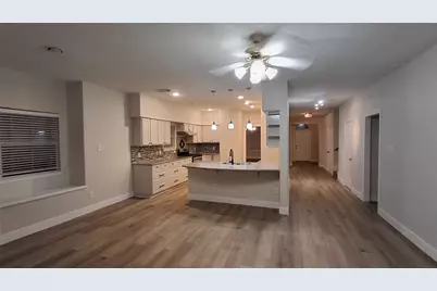 6887 Turtlewood Drive, Houston, TX 77072 - Photo 10