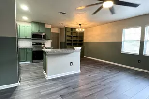 7403 Backstrom St, Hitchcock, TX 77563 - Photo 10