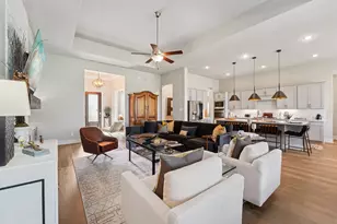 1911 Saxon Bnd Trl, Richmond, TX 77469 - Photo 4