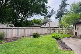 2434 Hodges Bend Cir, Sugar Land, TX 77479 - Photo 24