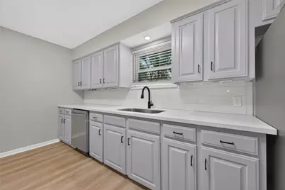9614 Hammerly, Houston, TX 77080 - Photo 18