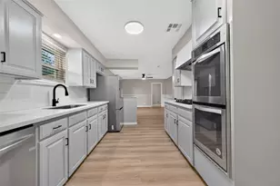 9614 Hammerly, Houston, TX 77080 - Photo 16