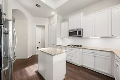 915 Abelia Avenue, Richmond, TX 77406 - Photo 8