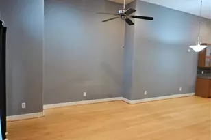 2301 Camden Dr, Houston, TX 77021 - Photo 6