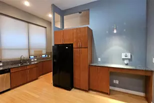 2301 Camden Dr, Houston, TX 77021 - Photo 12