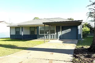 1105 Woodbine Dr, West Columbia, TX 77486 - Photo 1