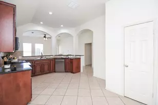 2111 Sailwind Dr, Pearland, TX 77584 - Photo 10