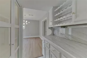 3605 Plumb St, Houston, TX 77005 - Photo 8