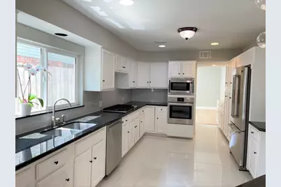3605 Plumb Street, Houston, TX 77005 - Photo 10
