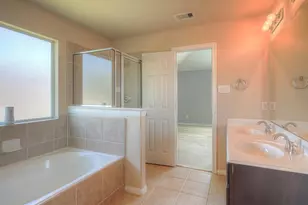 13802 Dunhurst Ln, Houston, TX 77047 - Photo 32