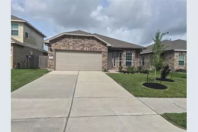 104 Cullen Street, Angleton, TX 77515 - Photo 1