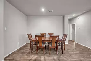 11331 Dawn Beach Ln, Conroe, TX 77304 - Photo 10