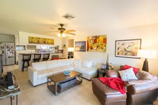 529 E Shore Dr, Kemah, TX 77565 - Photo 6