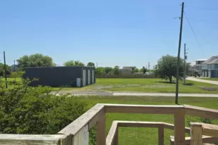 2208 Nelson Ave, Port Bolivar, TX 77650 - Photo 8