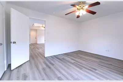 2025 Augusta Drive #304, Houston, TX 77057 - Photo 14