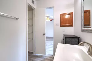 2025 Augusta Dr, Houston, TX 77057 - Photo 26