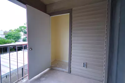 2025 Augusta Drive #304, Houston, TX 77057 - Photo 6