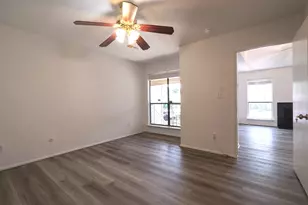 2025 Augusta Dr, Houston, TX 77057 - Photo 28