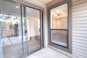 2025 Augusta Dr, Houston, TX 77057 - Photo 16