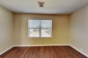 18322 Valiant Brook Ct, Humble, TX 77346 - Photo 10