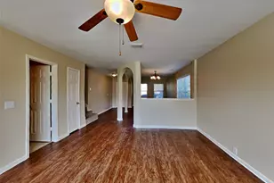 18322 Valiant Brook Ct, Humble, TX 77346 - Photo 4