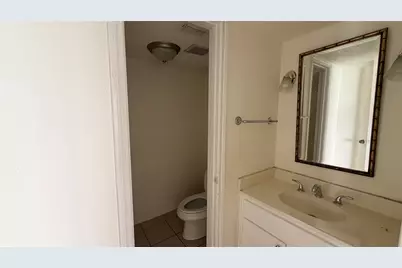 800 Country Place Drive #205, Houston, TX 77079 - Photo 22
