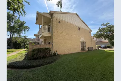 800 Country Place Drive #205, Houston, TX 77079 - Photo 2