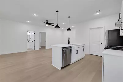 2613 Delafield Street #2, Houston, TX 77023 - Photo 4