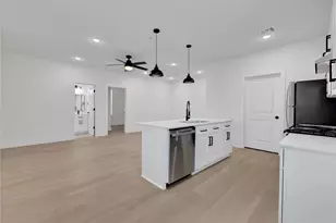 2613 Delafield St, Houston, TX 77023 - Photo 4