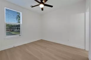 2613 Delafield St, Houston, TX 77023 - Photo 20