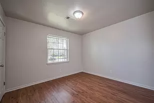 3730 Darlinghurst Dr, Houston, TX 77045 - Photo 10