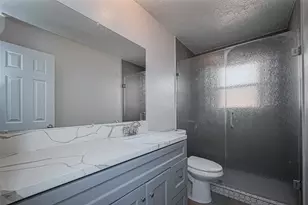 3730 Darlinghurst Dr, Houston, TX 77045 - Photo 12