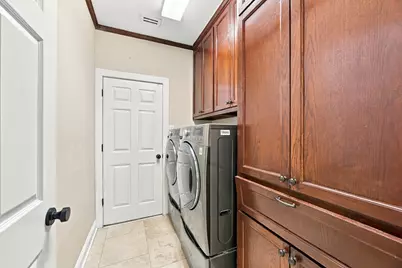 6714 Russelfield Lane, Houston, TX 77049 - Photo 14