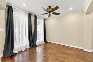 6714 Russelfield Ln, Houston, TX 77049 - Photo 10