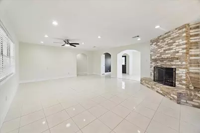 4530 T C Jester Boulevard, Houston, TX 77018 - Photo 14