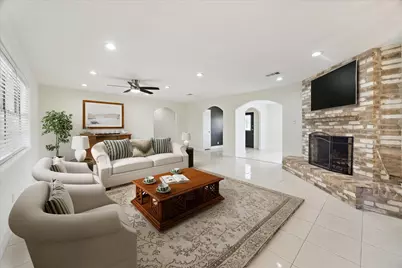 4530 T C Jester Boulevard, Houston, TX 77018 - Photo 4